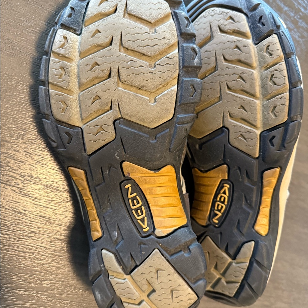 Keen brown/green and black soles - Picture 3 of 5